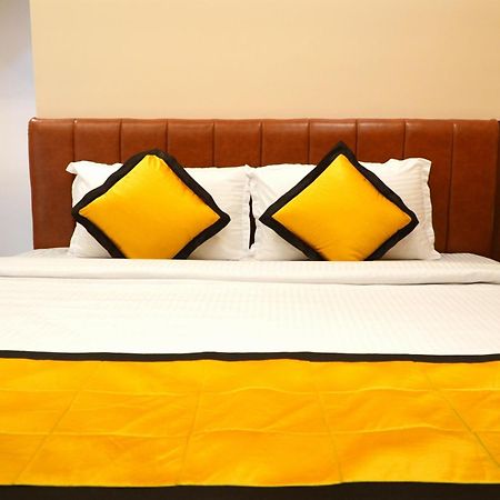 Uj Pallazzio - Business Class Luxury Hotel Tiruvannámalaj Kültér fotó