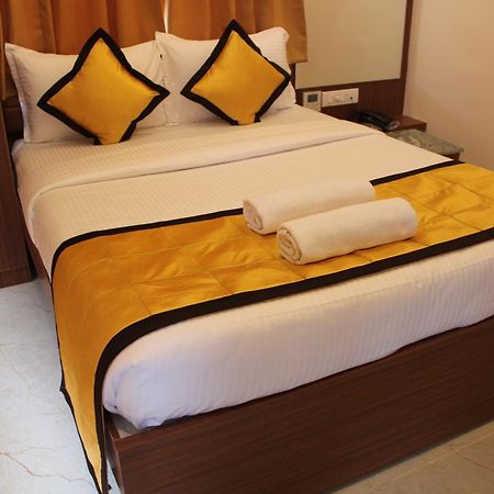 Uj Pallazzio - Business Class Luxury Hotel Tiruvannámalaj Kültér fotó