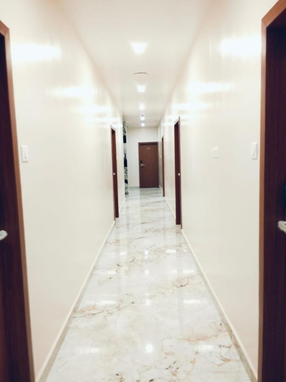 Uj Pallazzio - Business Class Luxury Hotel Tiruvannámalaj Kültér fotó