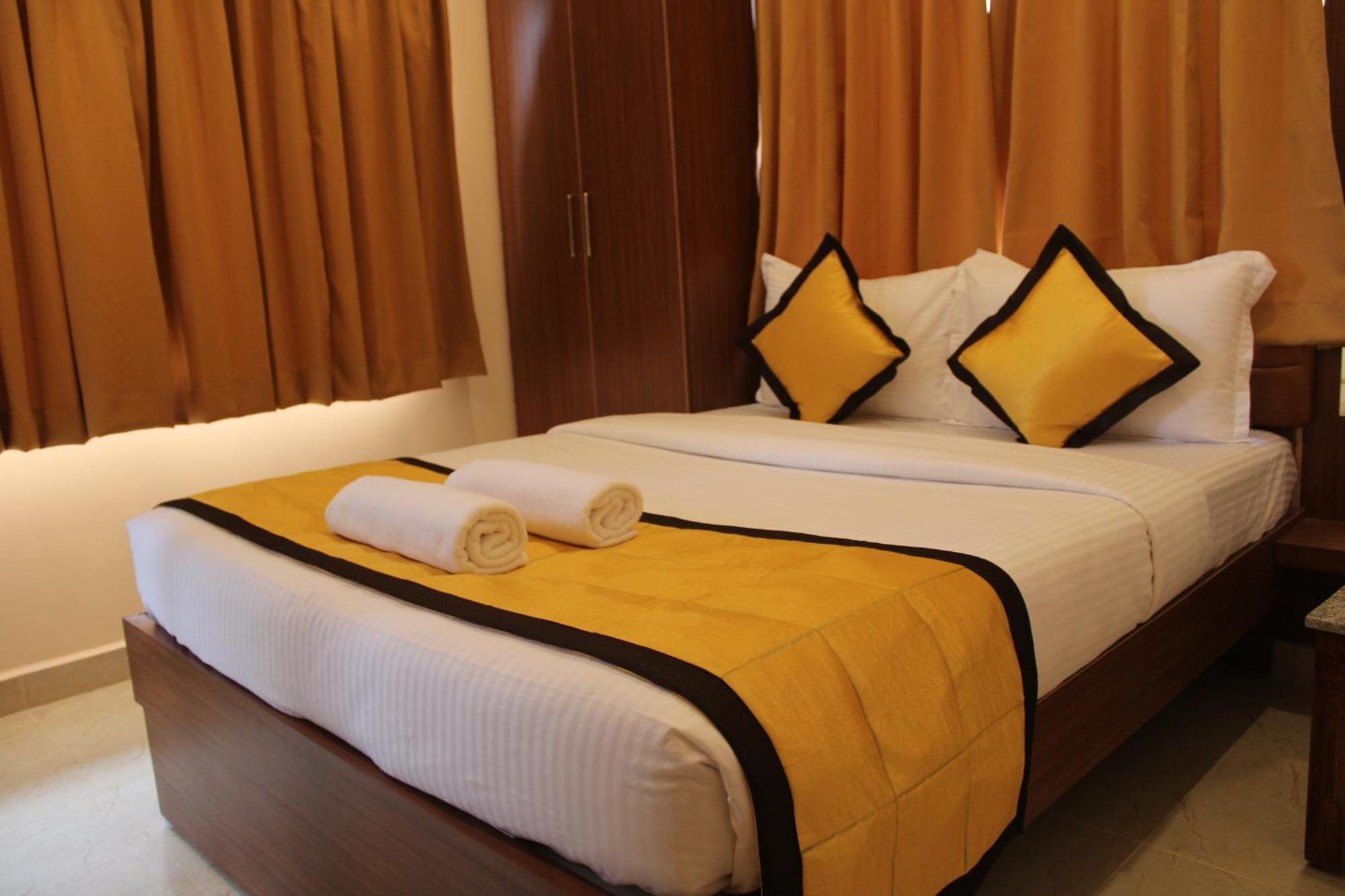Uj Pallazzio - Business Class Luxury Hotel Tiruvannámalaj Kültér fotó