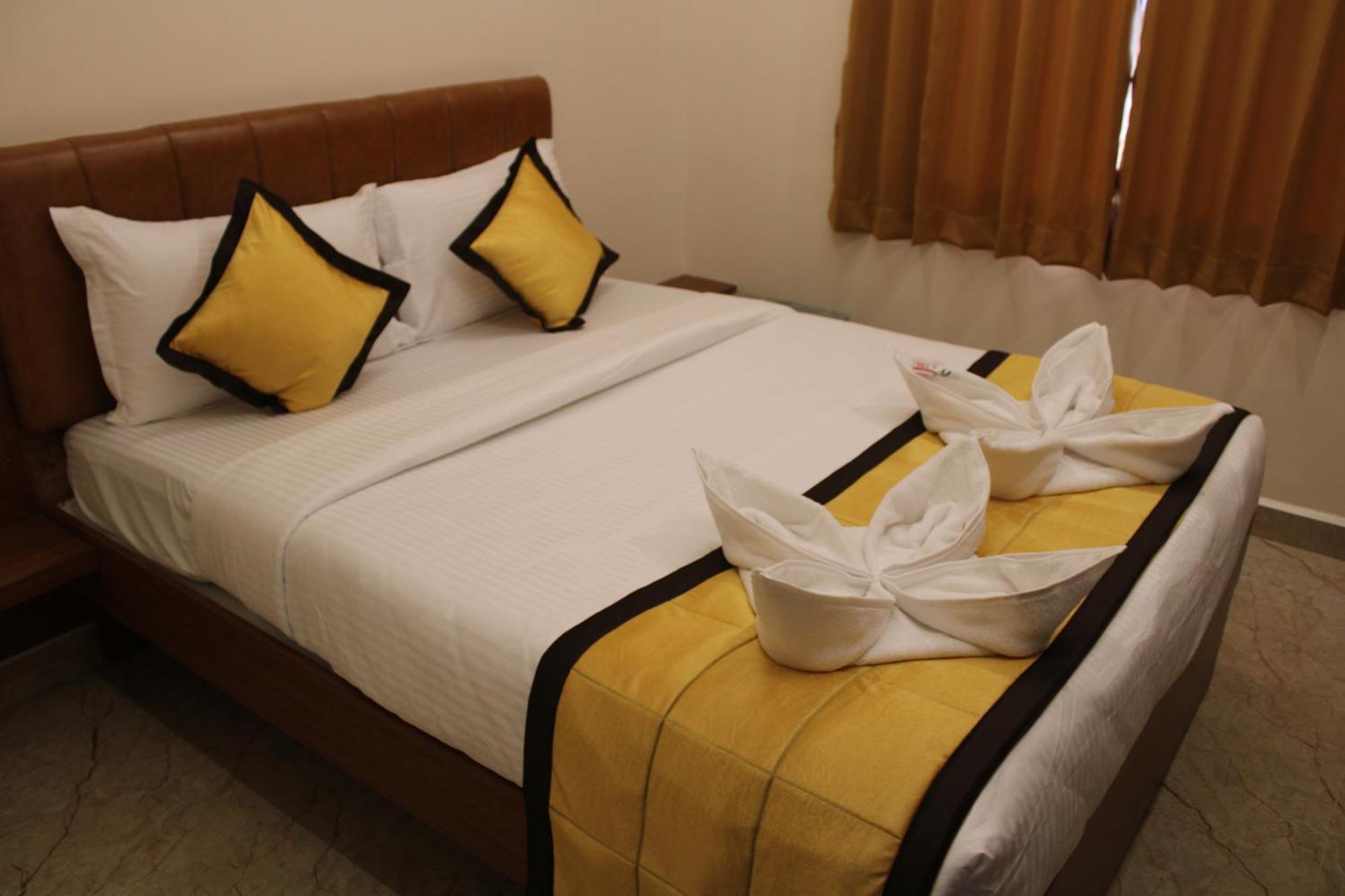Uj Pallazzio - Business Class Luxury Hotel Tiruvannámalaj Kültér fotó