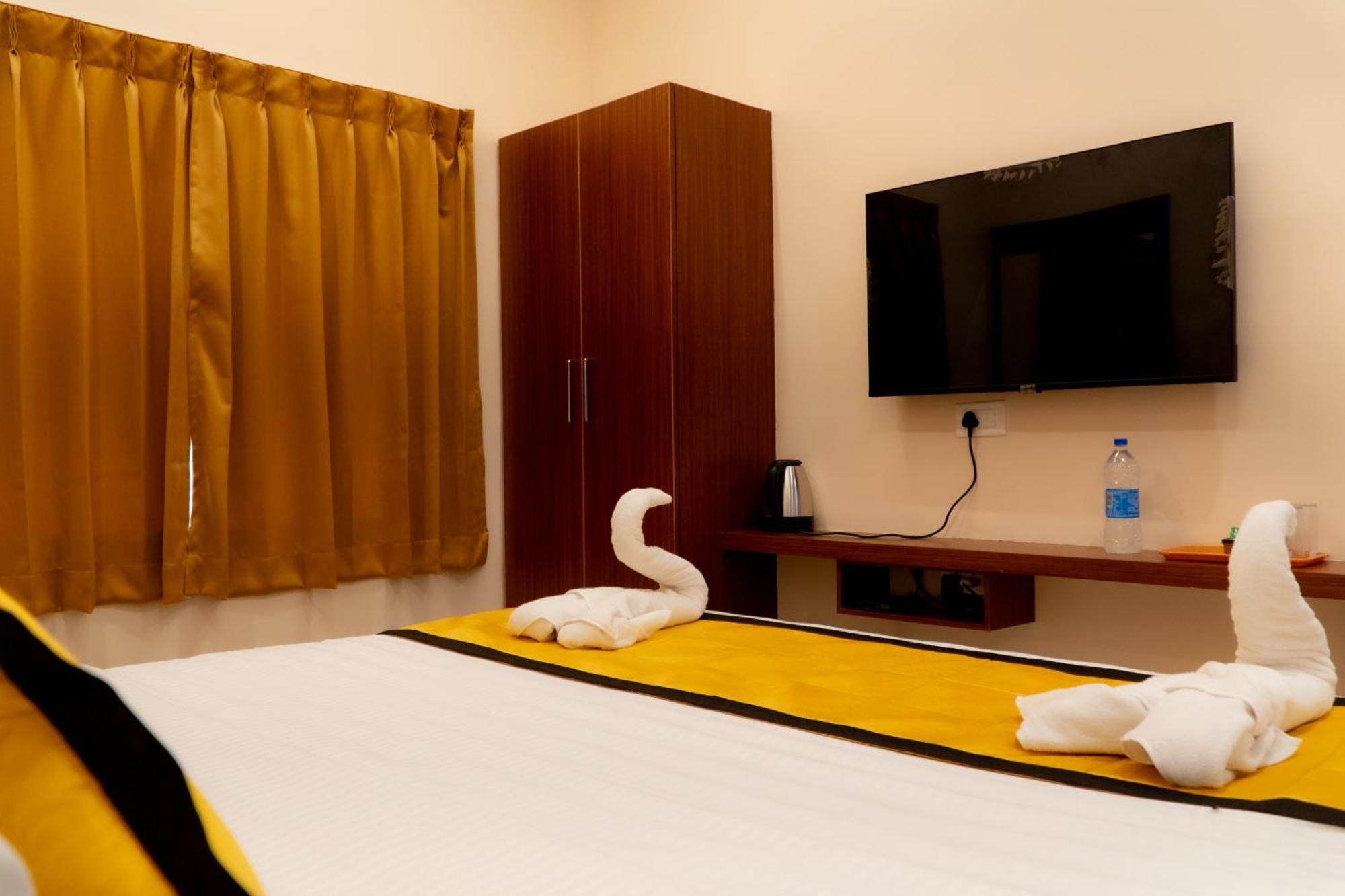 Uj Pallazzio - Business Class Luxury Hotel Tiruvannámalaj Kültér fotó