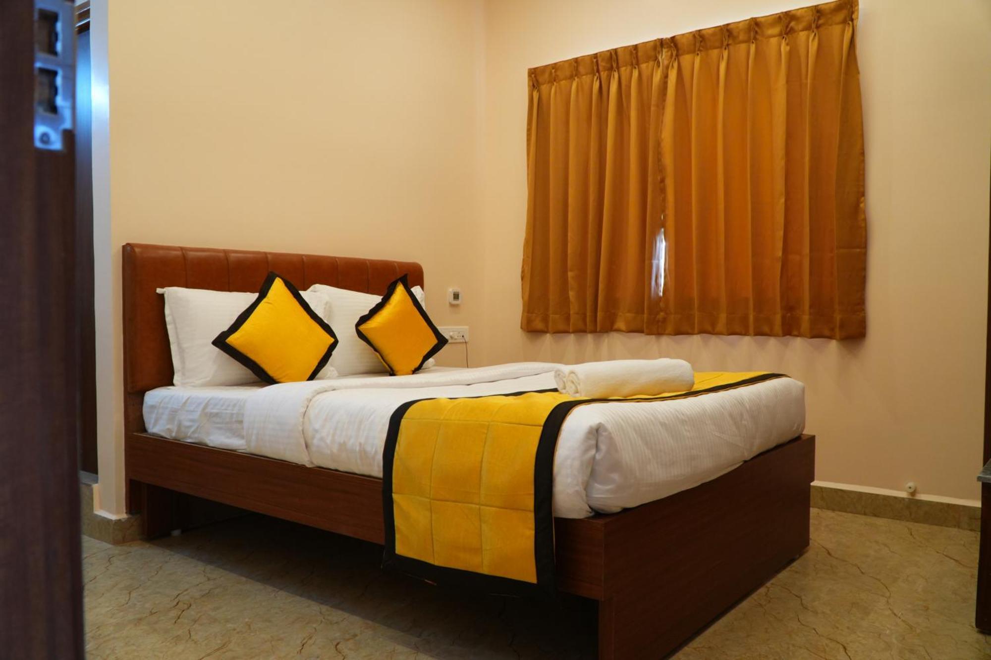Uj Pallazzio - Business Class Luxury Hotel Tiruvannámalaj Kültér fotó