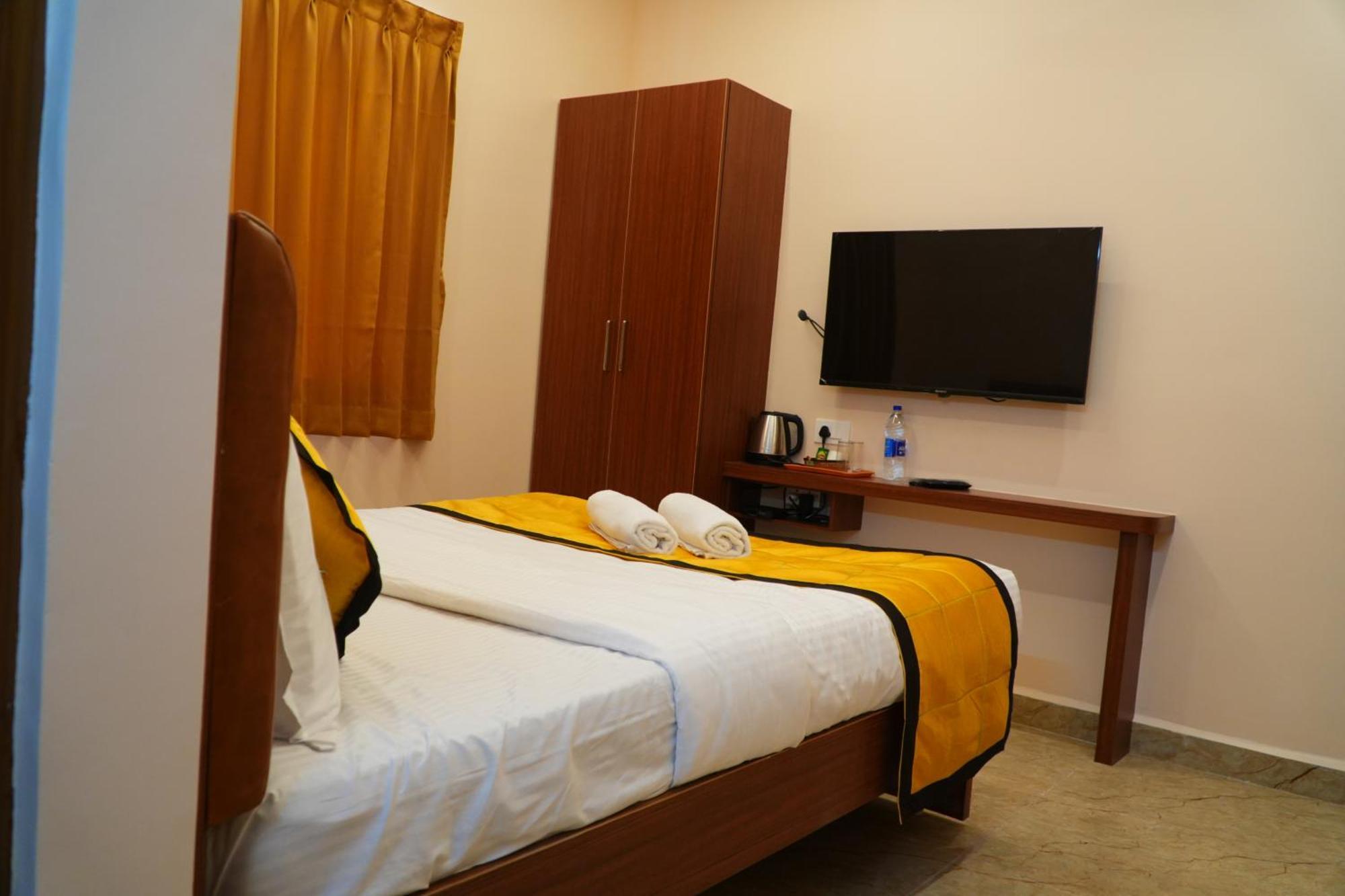 Uj Pallazzio - Business Class Luxury Hotel Tiruvannámalaj Kültér fotó