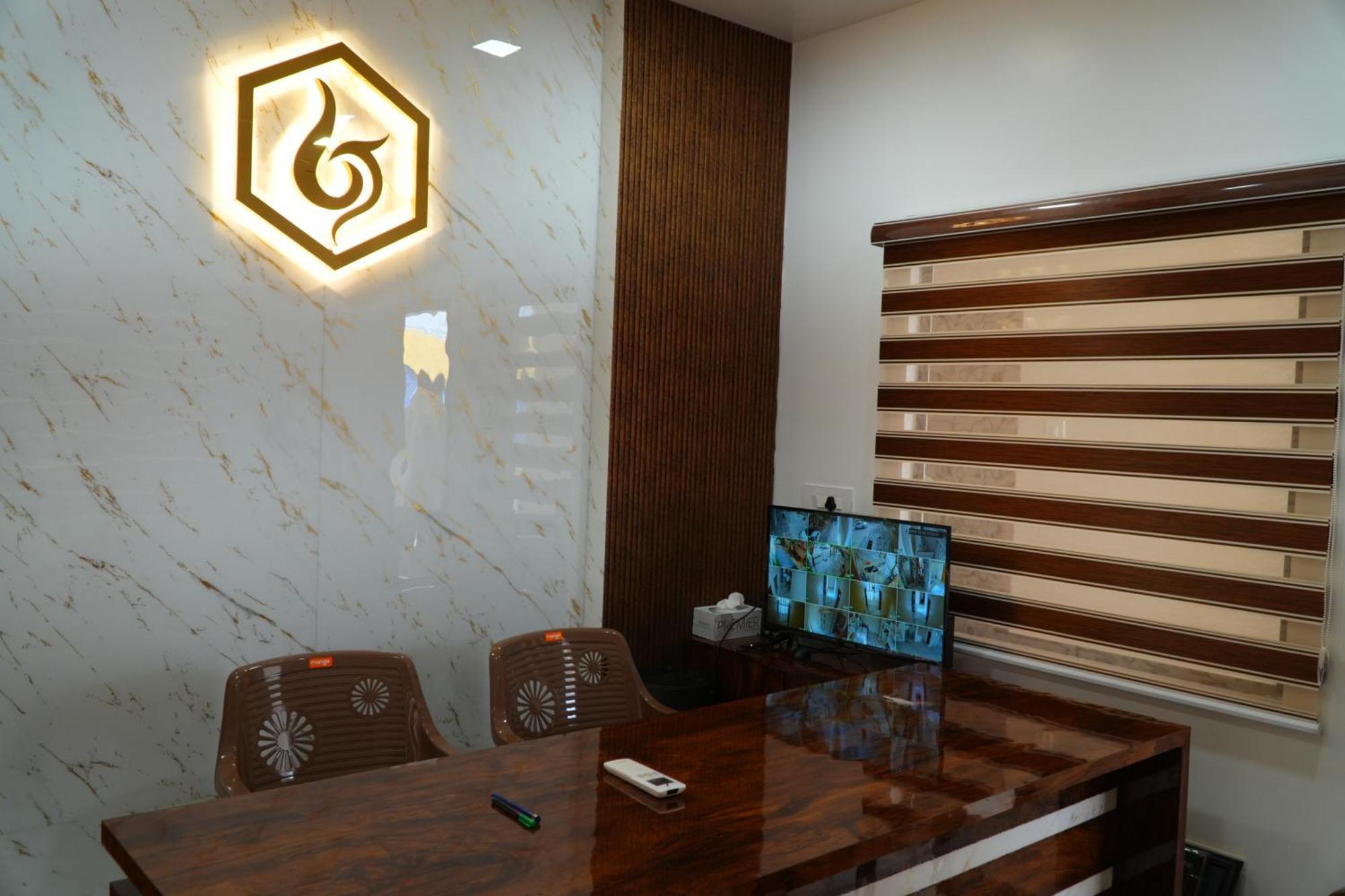Uj Pallazzio - Business Class Luxury Hotel Tiruvannámalaj Kültér fotó